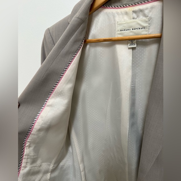 Banana Republic Light Grey Wool Suit Jacket Women’s Size 6 Tall. - Picture 3 of 8